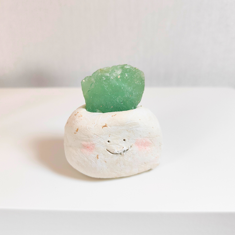 HANDMADE GREEN FLUORITE LUCKY BUN